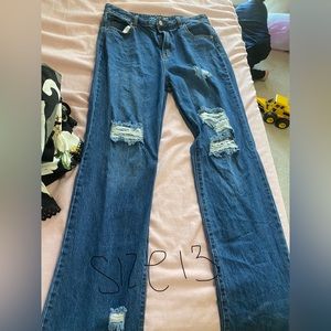 Fashion nova size 13 boyfriend jeans